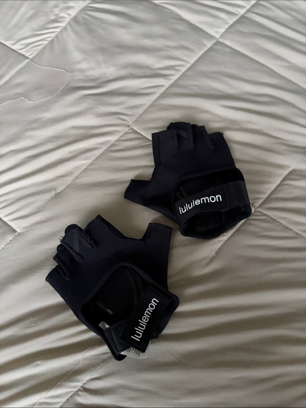 Lululemon athletica Wonder Train Gloves